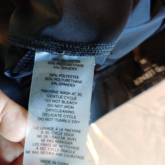 David Lerner Black Ankle Zip Vegan Leather Leggings size XS - Picture 14 of 15